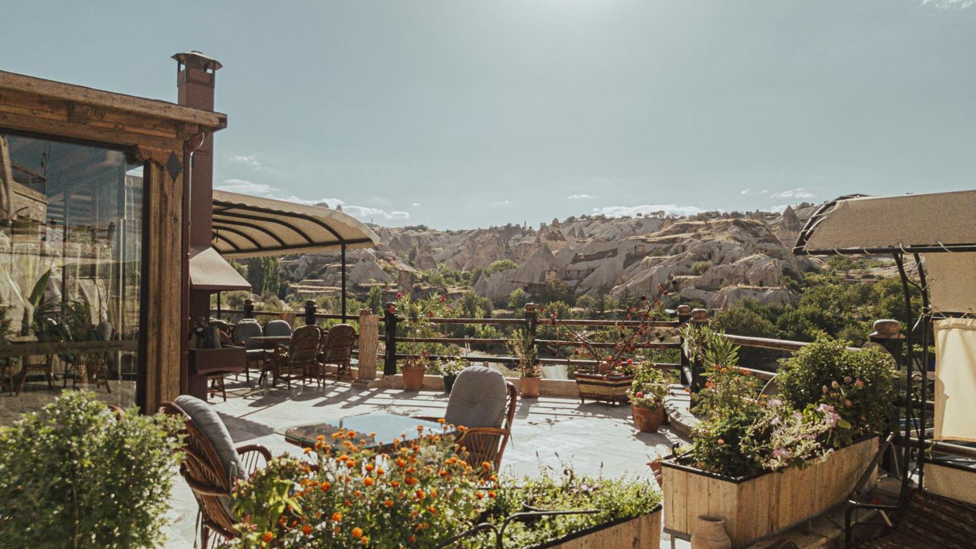 Sah Saray Cave Suites Halal Hotel Goreme Exterior photo