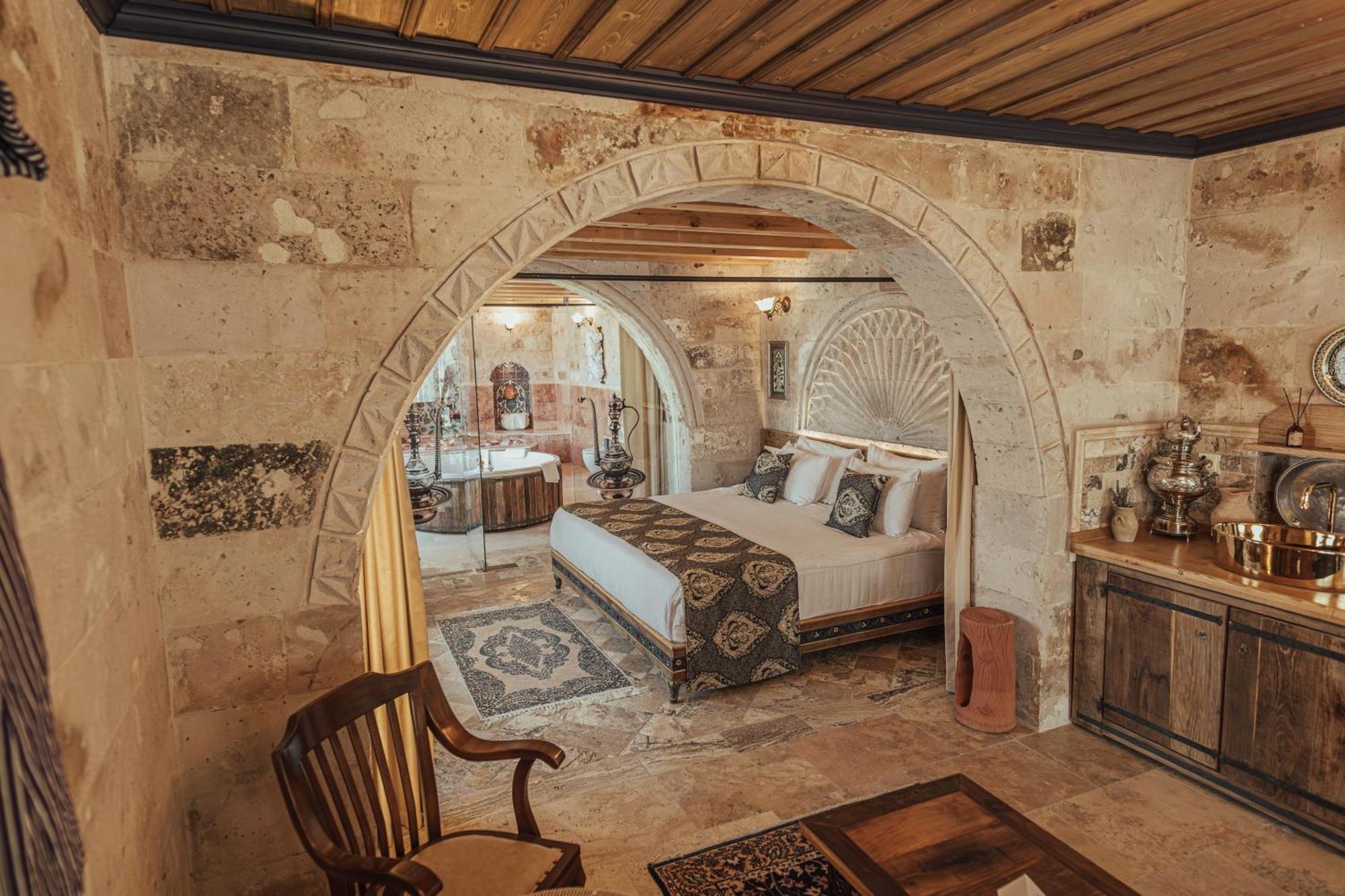 Sah Saray Cave Suites Halal Hotel Goreme Exterior photo