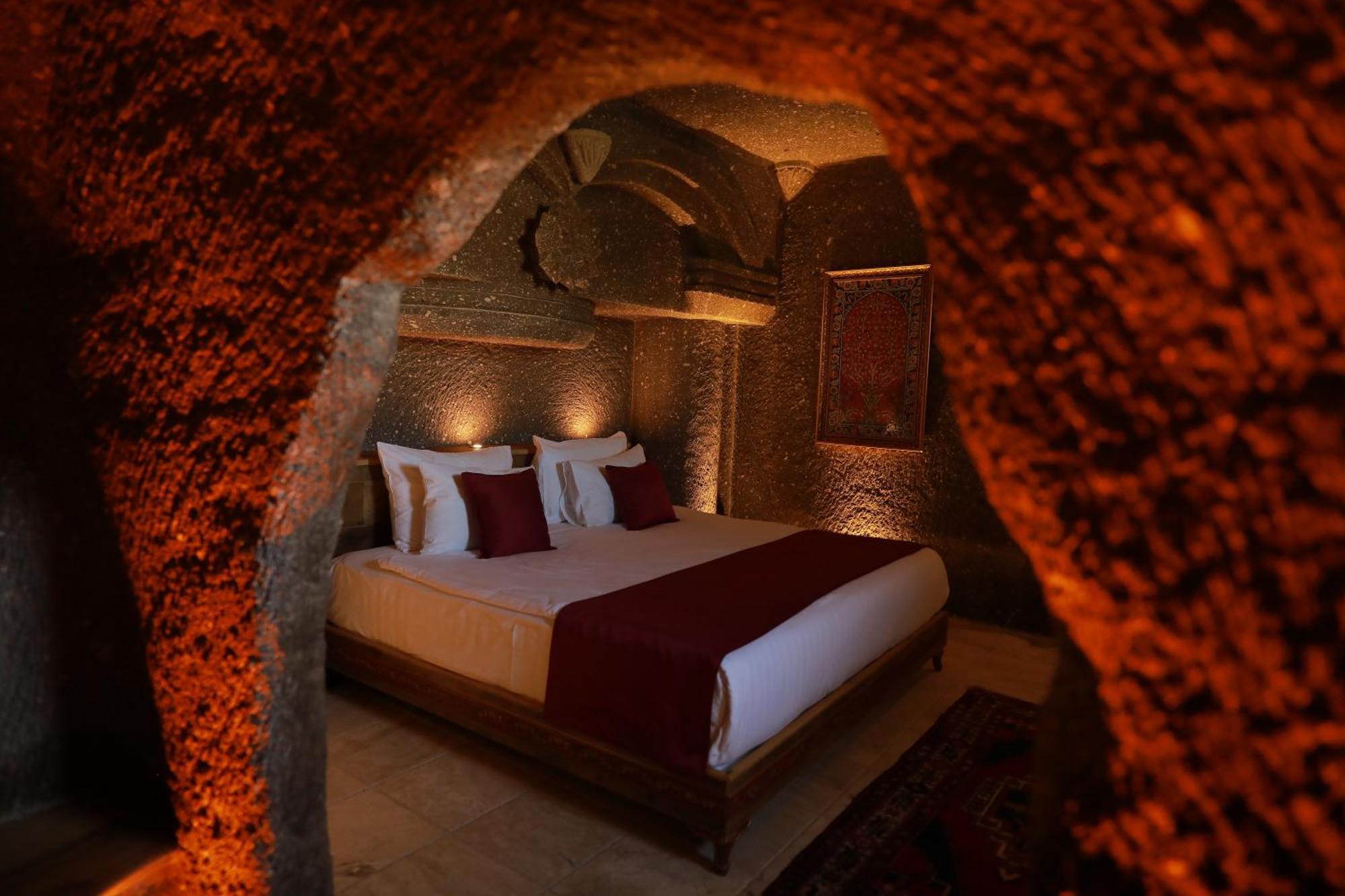 Sah Saray Cave Suites Halal Hotel Goreme Exterior photo