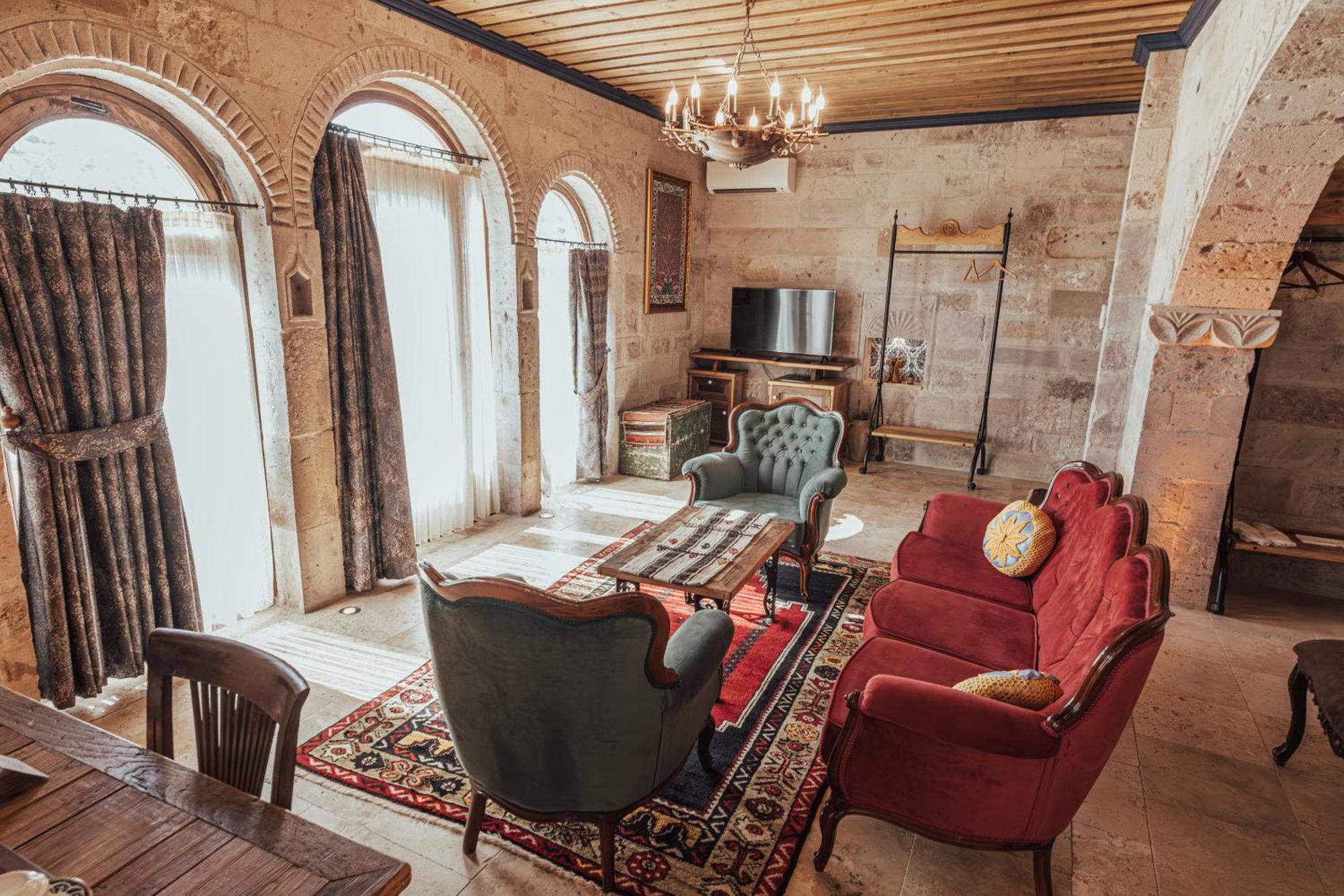 Sah Saray Cave Suites Halal Hotel Goreme Exterior photo