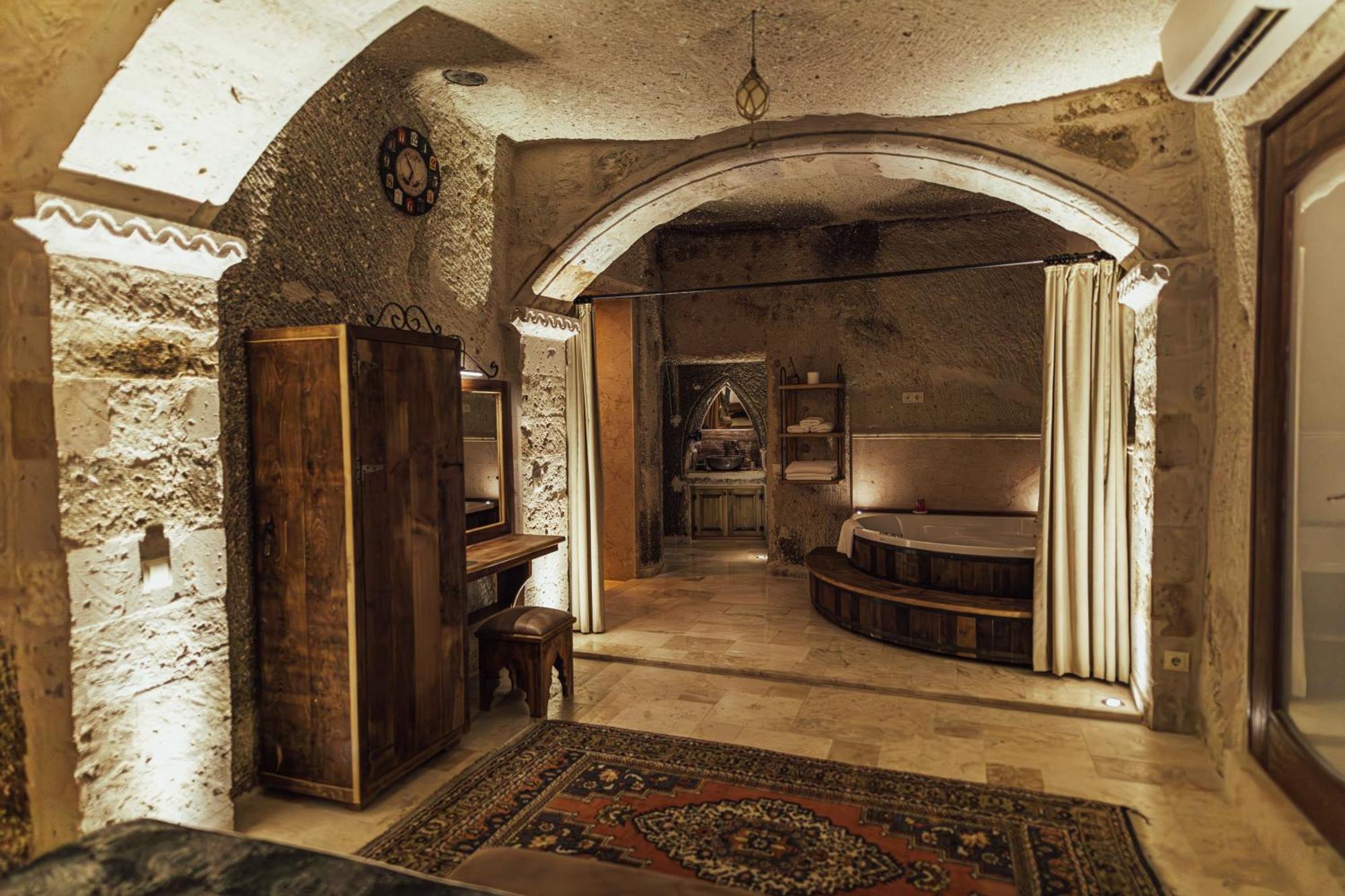 Sah Saray Cave Suites Halal Hotel Goreme Exterior photo
