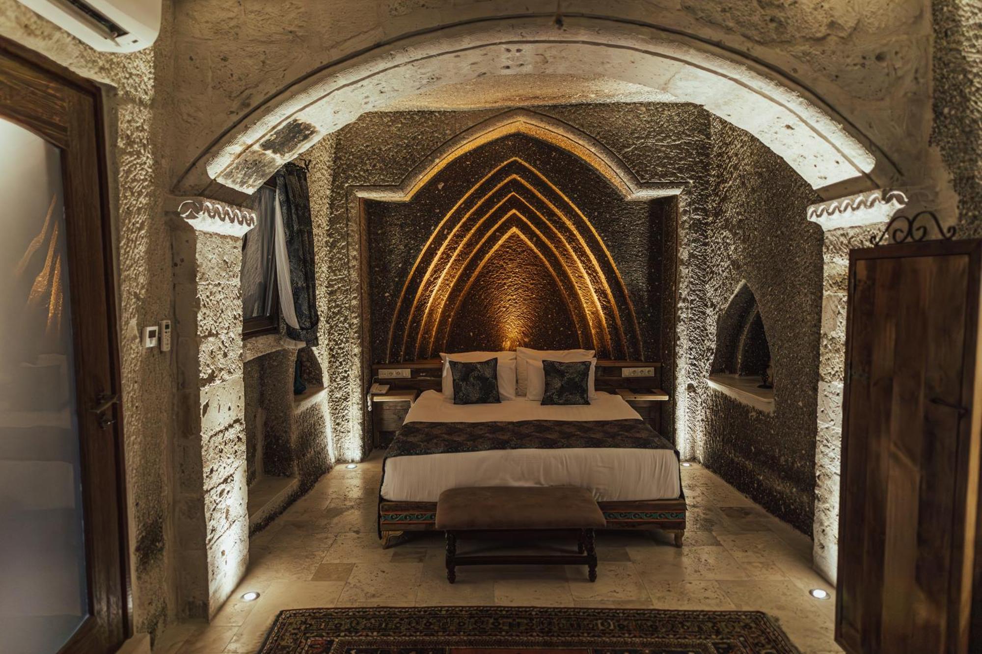 Sah Saray Cave Suites Halal Hotel Goreme Exterior photo